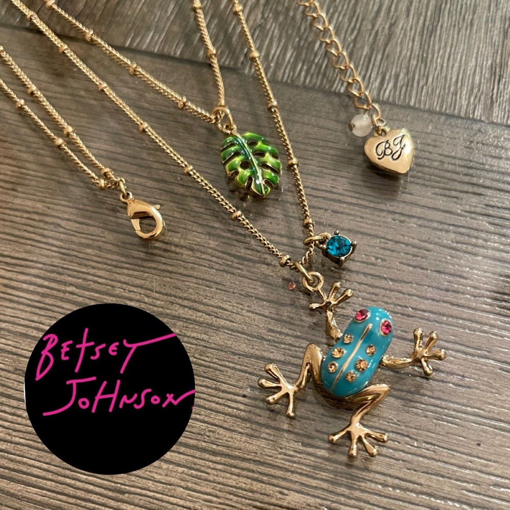 Betsey Johnson Enamel Tree Frog Double Row Necklace with Green Leaf Charm